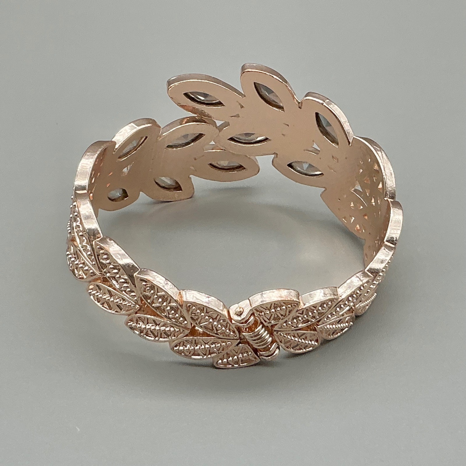 Bracelet Womens Rose Gold Tone Leaf Crystal Rhinestone Hinged Cuff Bangle 7 Inch