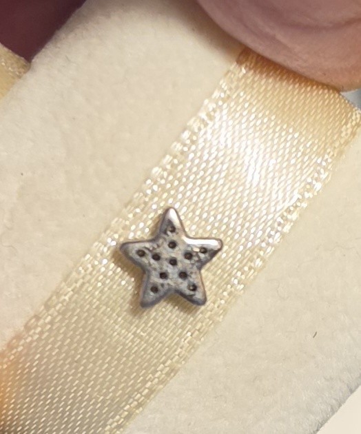 ~AUTHENTIC “PANDORA” ALE 925 STERLING SILVER w/ CZ FLOATING LOCKET “STAR” CHARM~