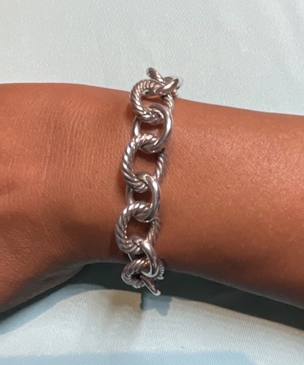 David Yurman Oval Link Bracelet in Sterling Silver with logo dangle 7.5” length