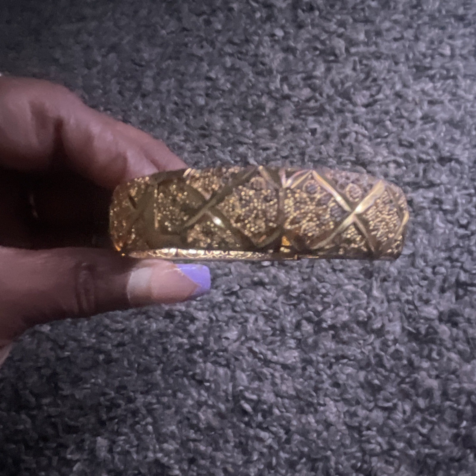 Gold Tone Textured Pattern Metal Bangle Bracelet – No Main or Secondary Stone