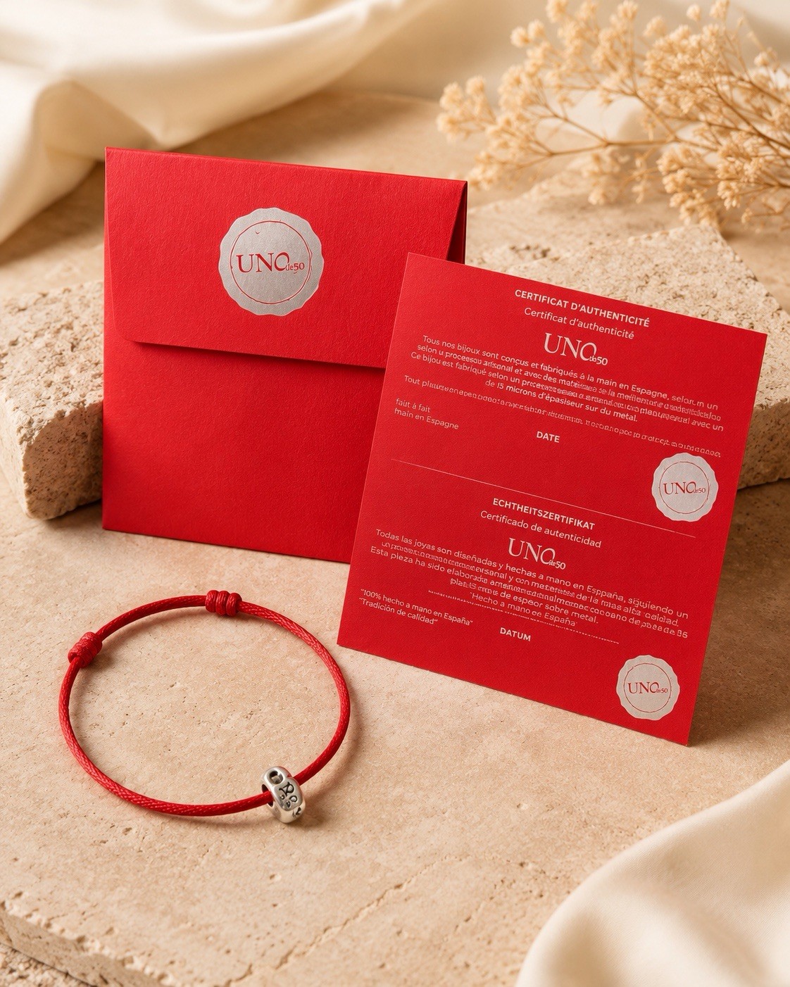 UNOde50 Red Cord Bracelet Silver-Tone Padlock Charm Adjustable Authenticity Card