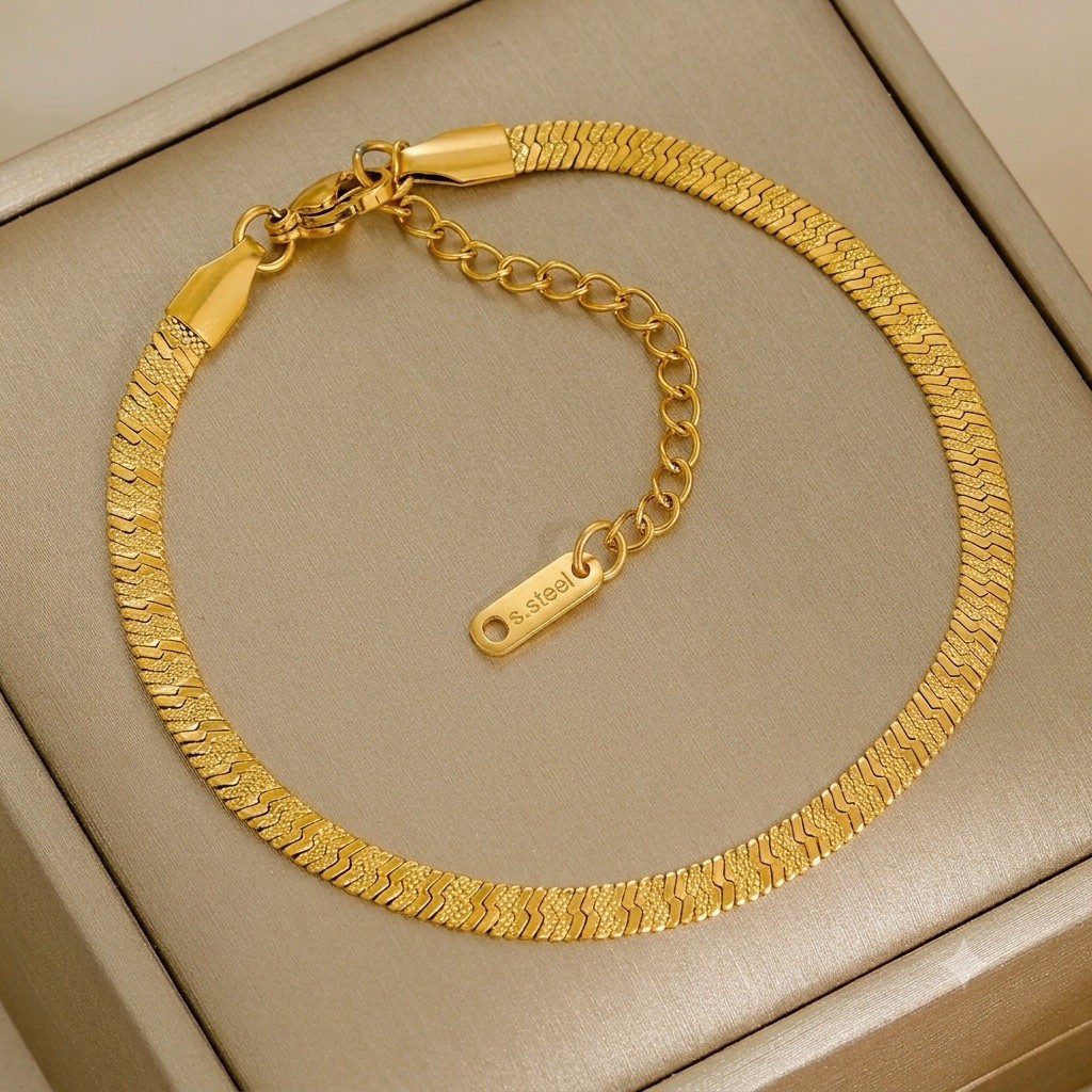 Minimalist Stainless Steel Bracelet 18K Gold Plated Chain Fashion Jewelry Gift..