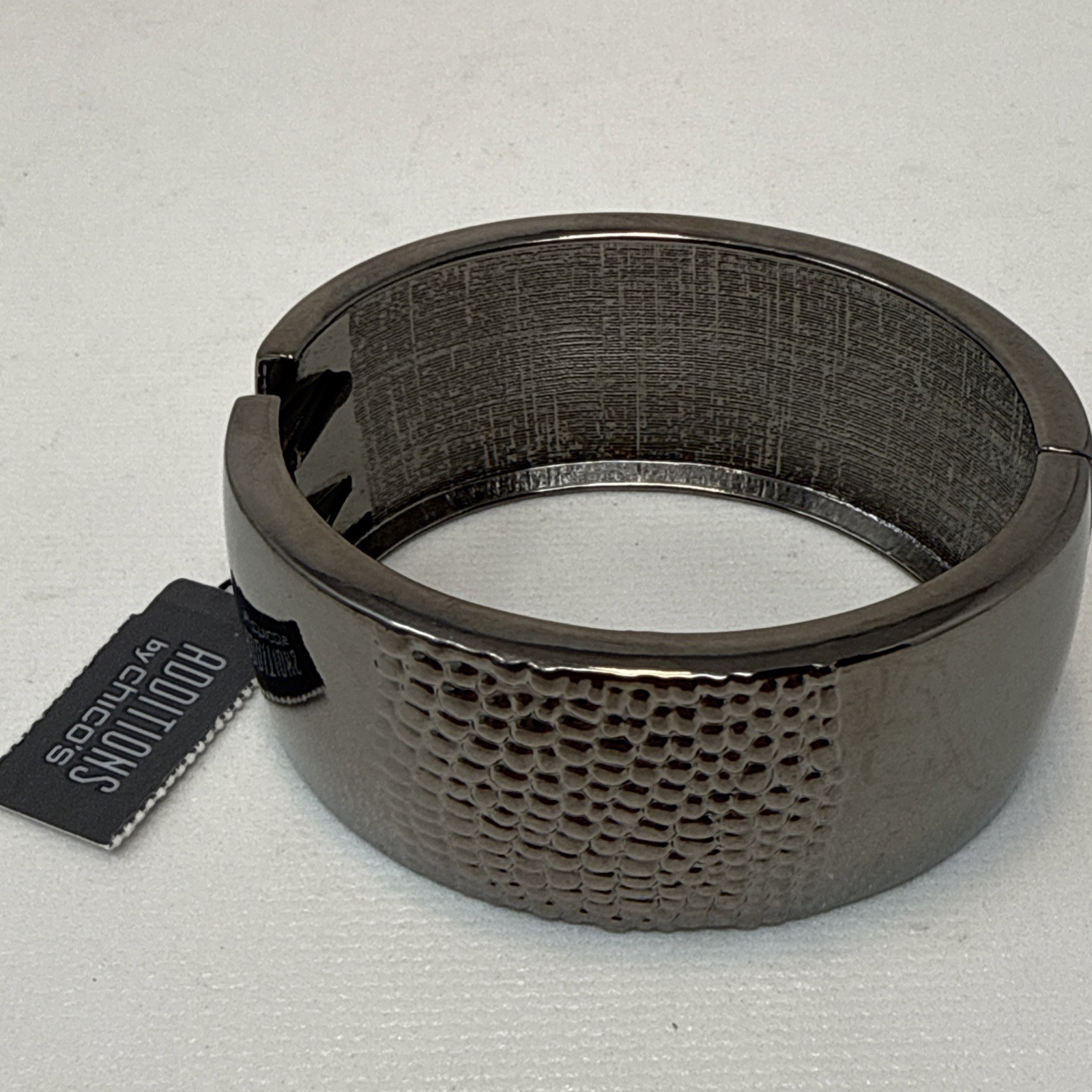 Additions by Chico’s Silver Tone Pebble Pattern Clamper Bracelet