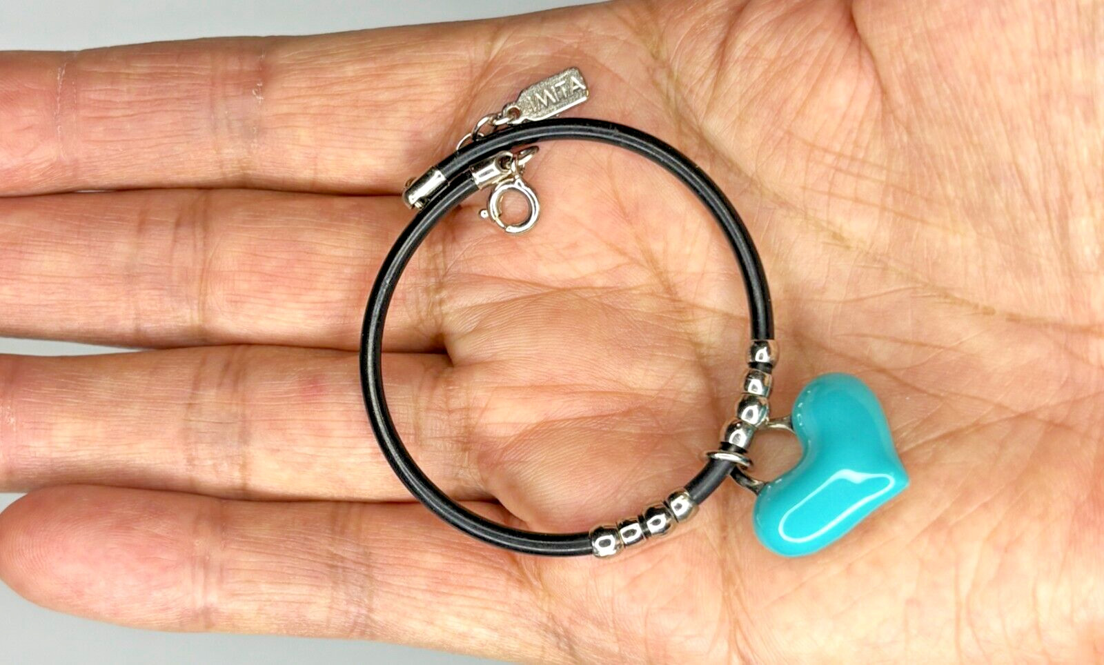 Black Rubber Cord and Turquoise Enamel Heart Charm Bracelet 7″ (Fas-153)