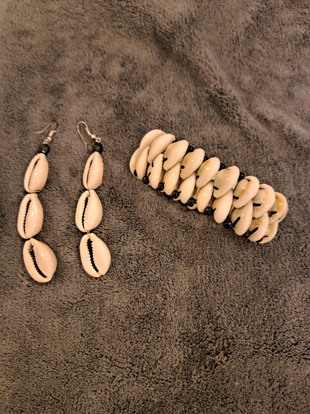 Cowrie Shell Bracelet And Earrings Set