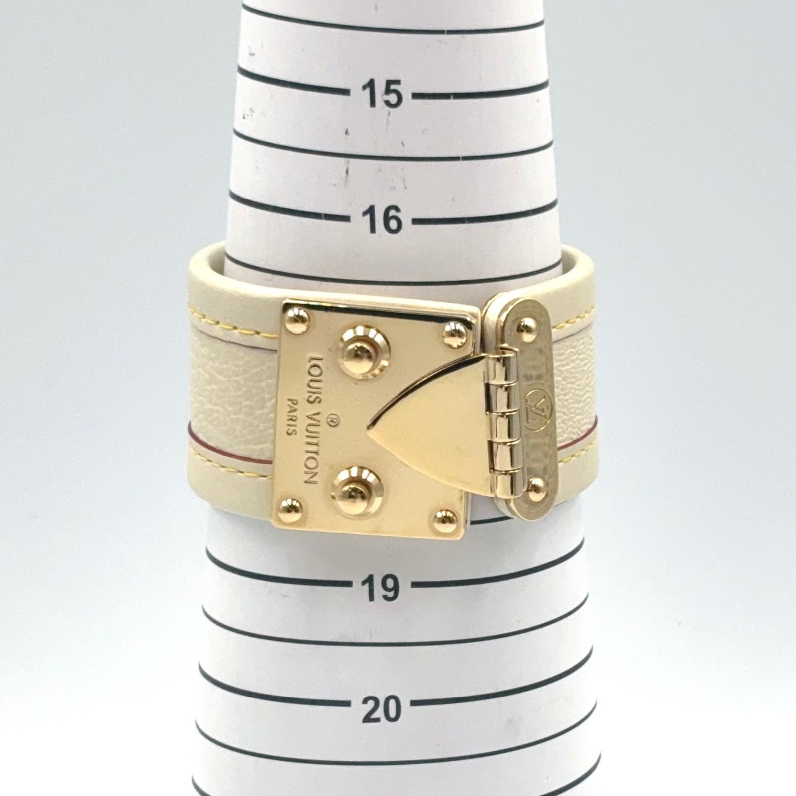 LOUIS VUITTON Bracel R lure Leather GP Ivory Gold Bangle M92632