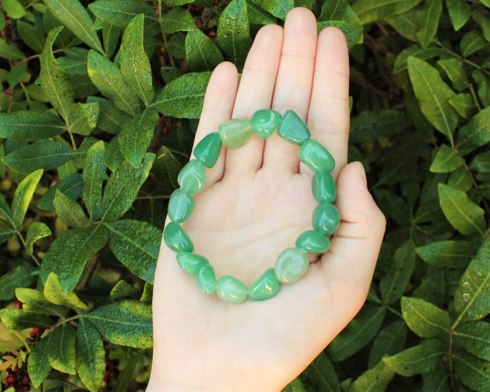 Green Aventurine Tumbled Gemstone Bracelet 6-8 mm Stones (Stretch, Nugget, Gift)