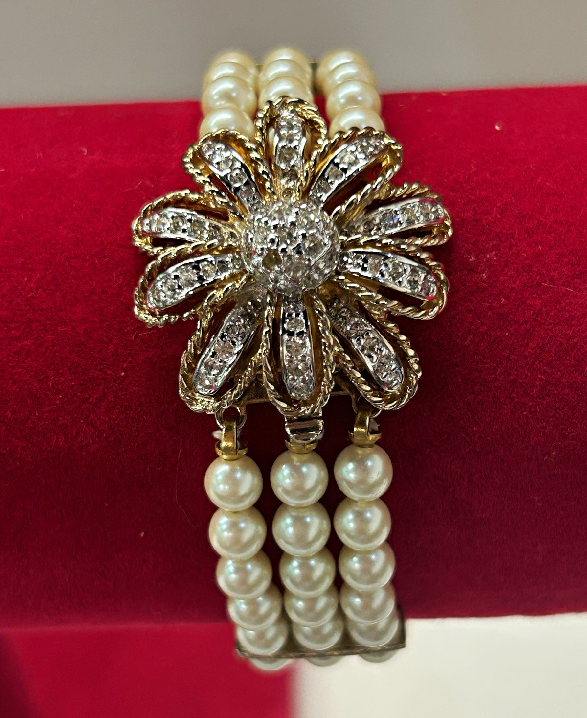 Vintage Panetta faux pearl floral bracelet
