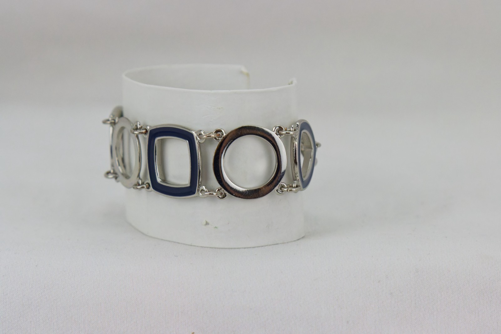 Geometric Silver Tone & Blue Enamel Toggle Bracelet, 20gr
