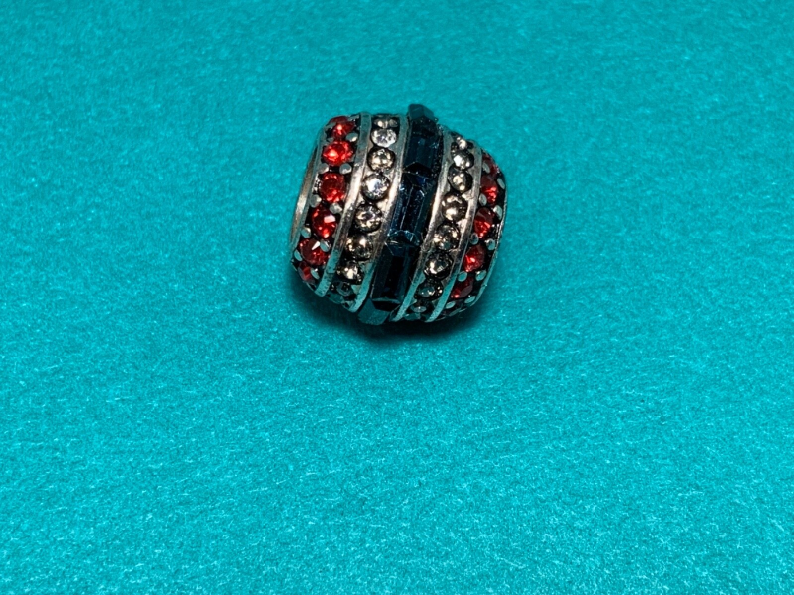 Brighton Luv USA” Blue, Red, Clear Swarovski Crystals Patriotic Bead
