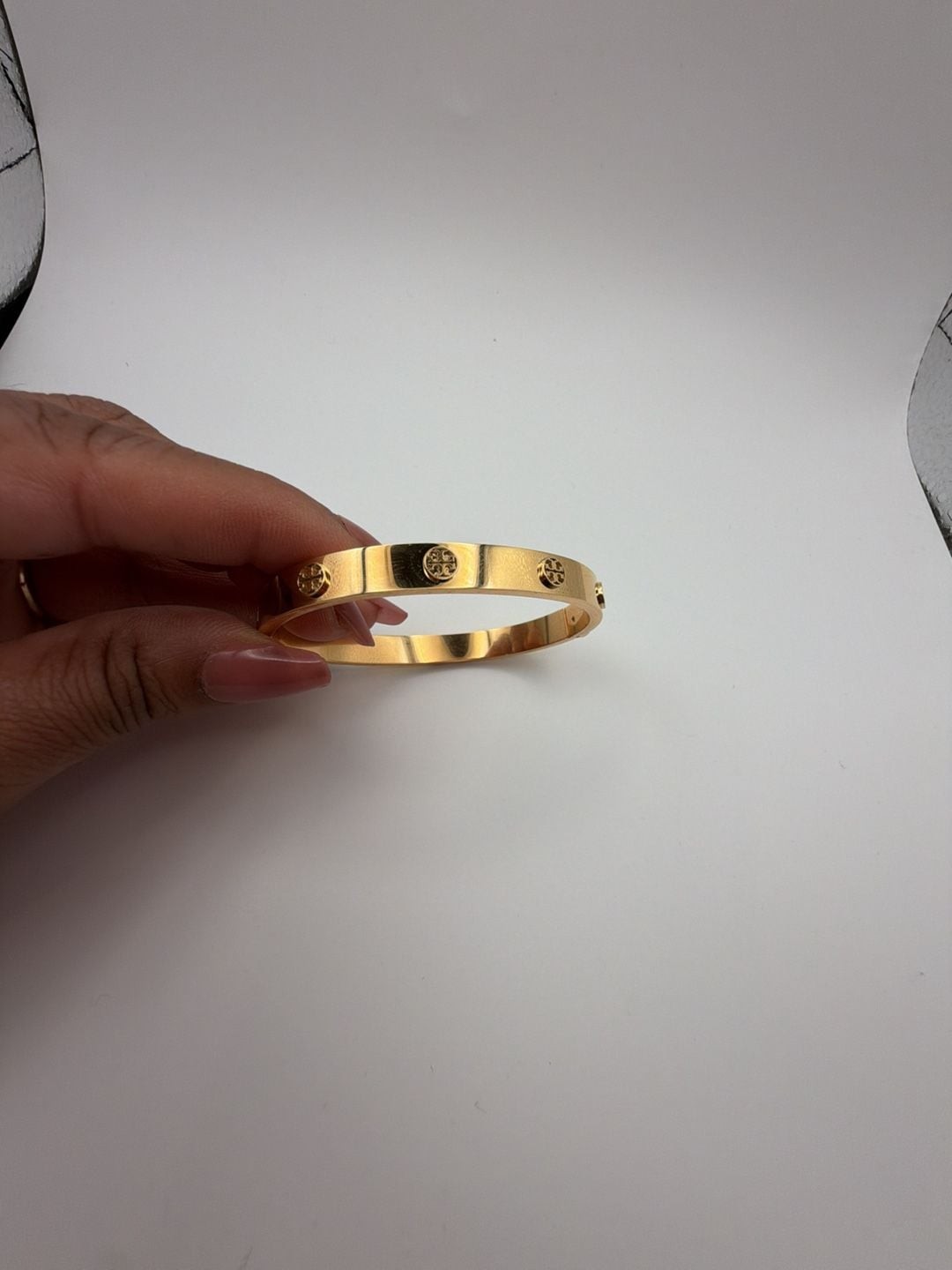 Tory Burch Miller Stud Hinge Bangle Bracelet in Gold