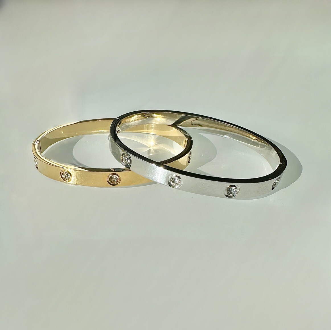 Pack of 2 – (1 Silver + 1 Gold) Stainless Steel Tarnish-Free Women Bangle Size 7