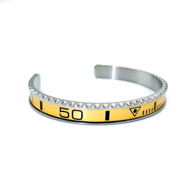 Men and Women Stainless Steel Personality Bracelets Digital Speedometer Bracelet
