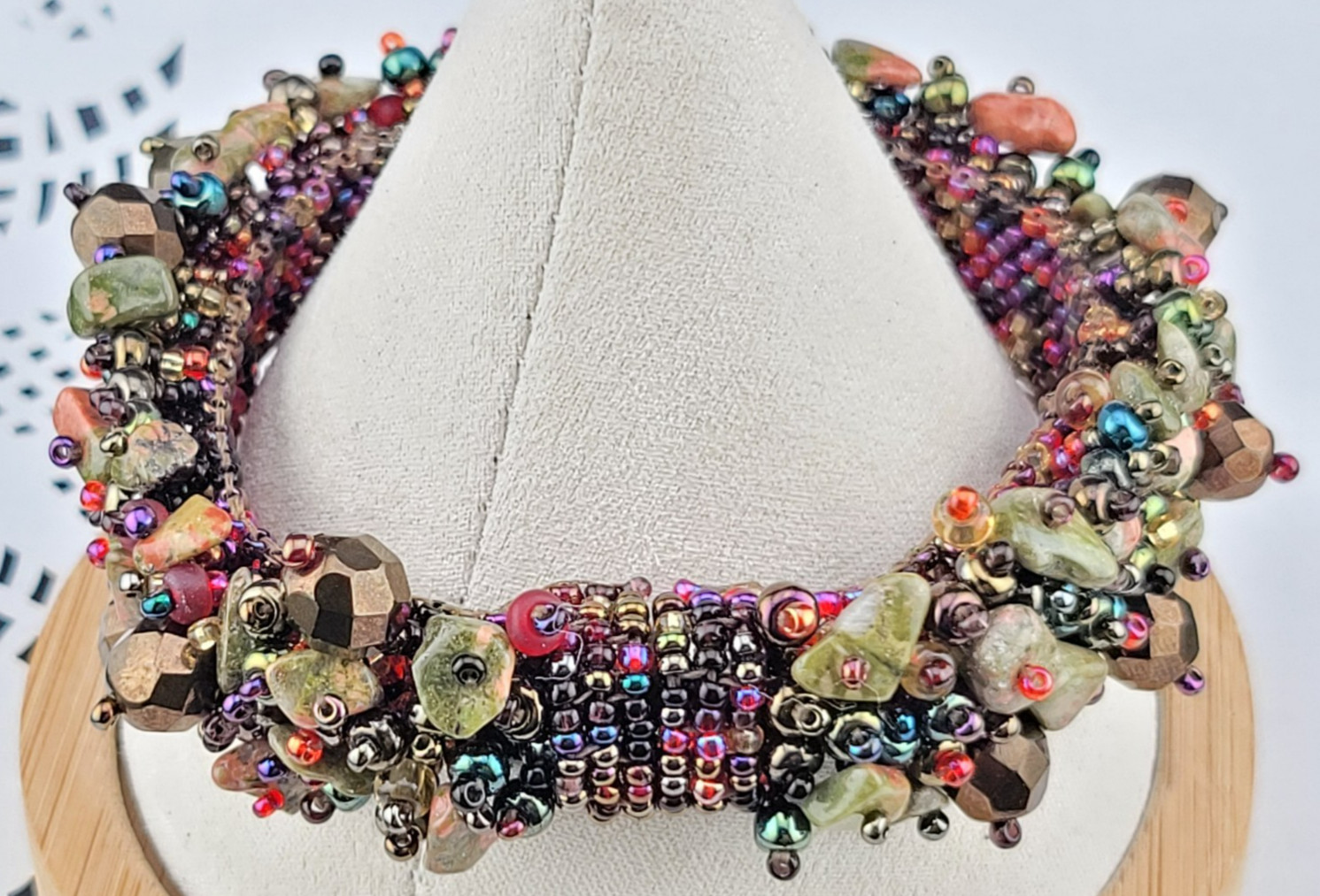 Chunky Tumbled Jasper Chip Iridized Pink Black Purple Micro Bead 7″ Bracelet