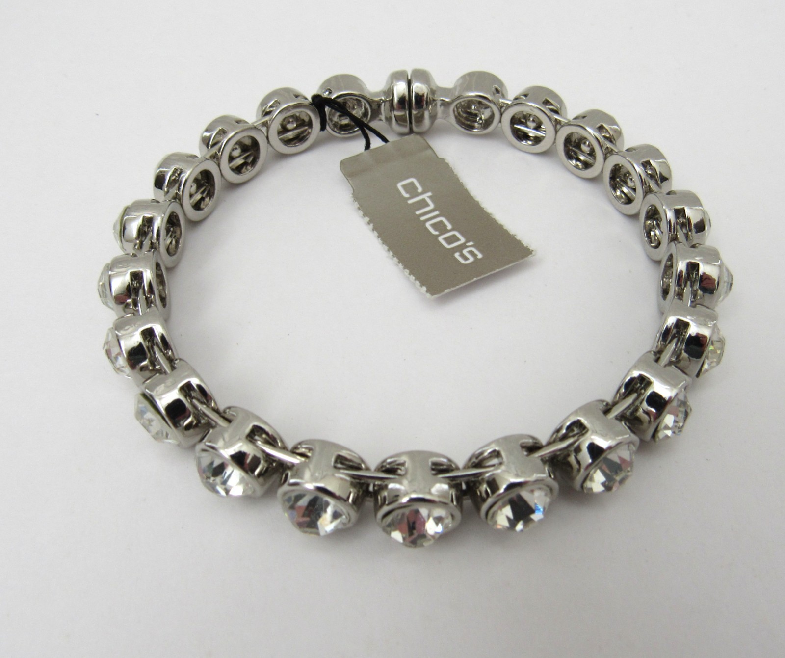 NWT!! CHICO’S LINDY SILVER-TONE RHINESTONE MAGNETIC CLASP STATEMENT BRACELET OSZ
