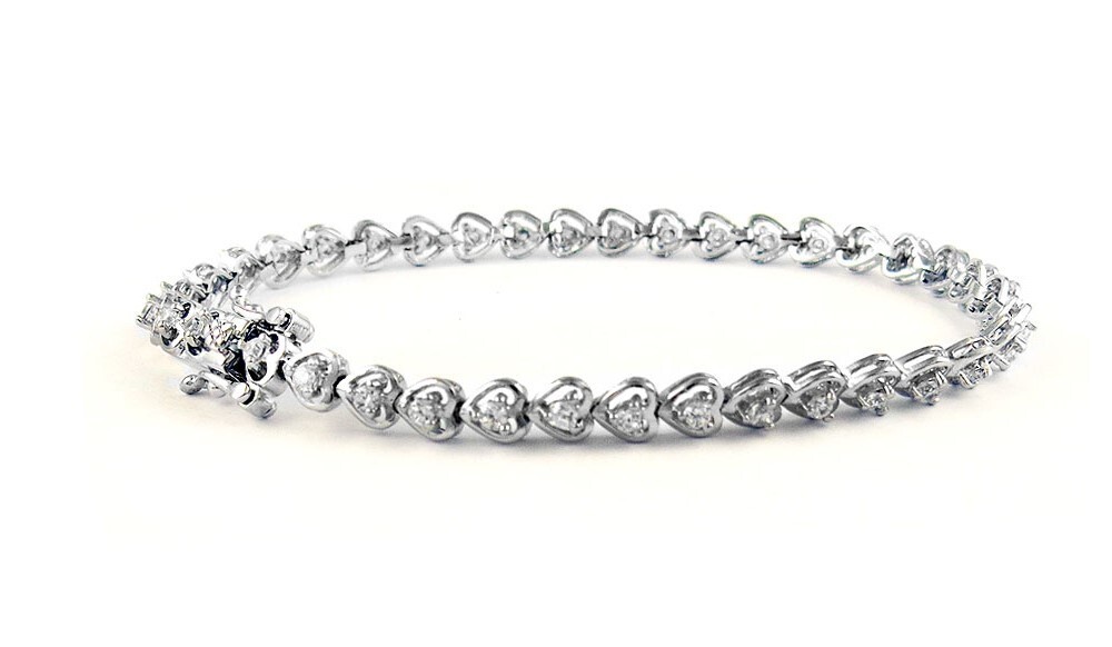 18K White Gold Plated 3MM CZ Heart Cut Tennis Bracelet For Women – 7.5″