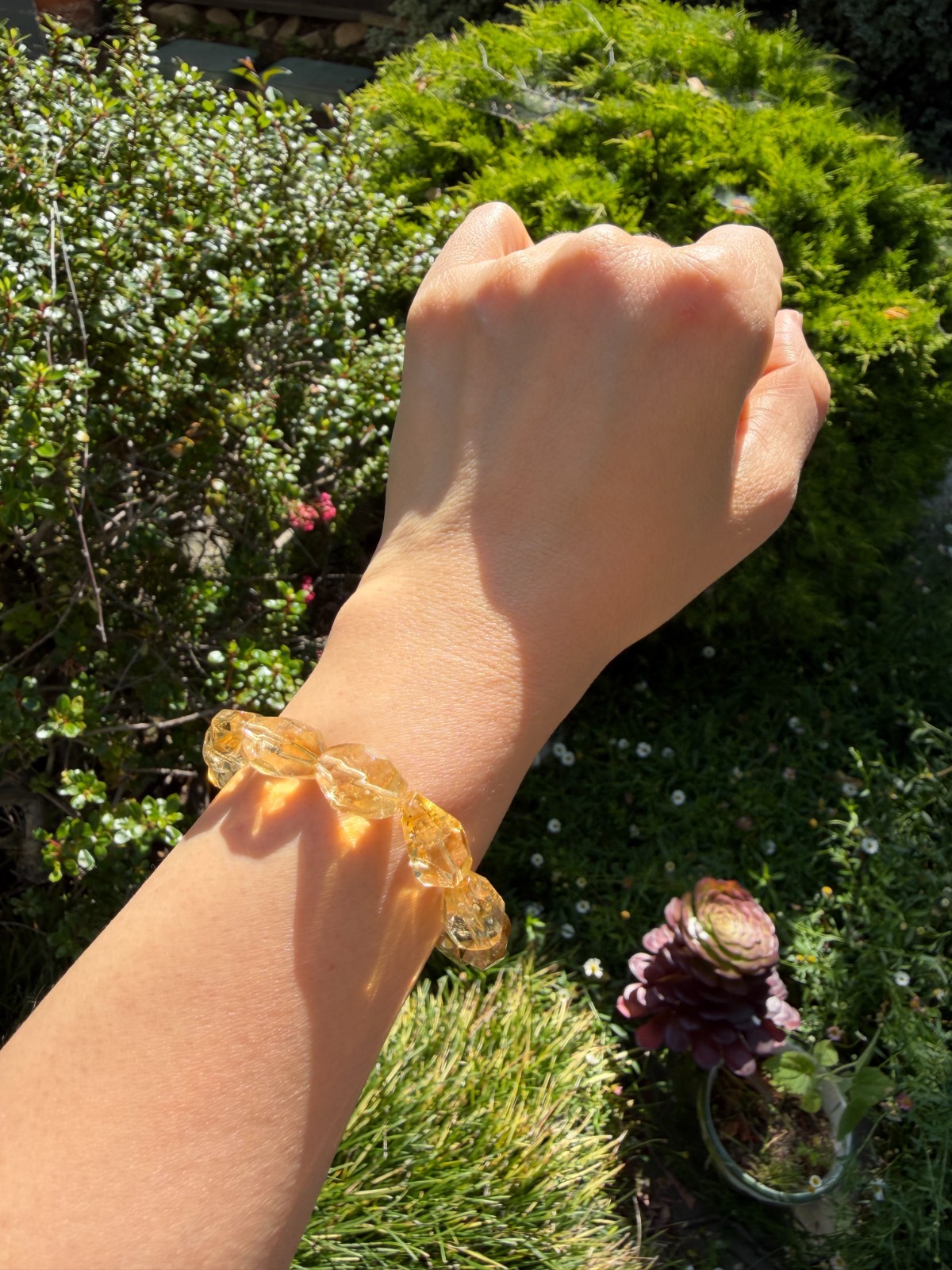 16mm * 11mm Natural Citrine Pyramid Beaded Bracelet in High-end Kumquat Color