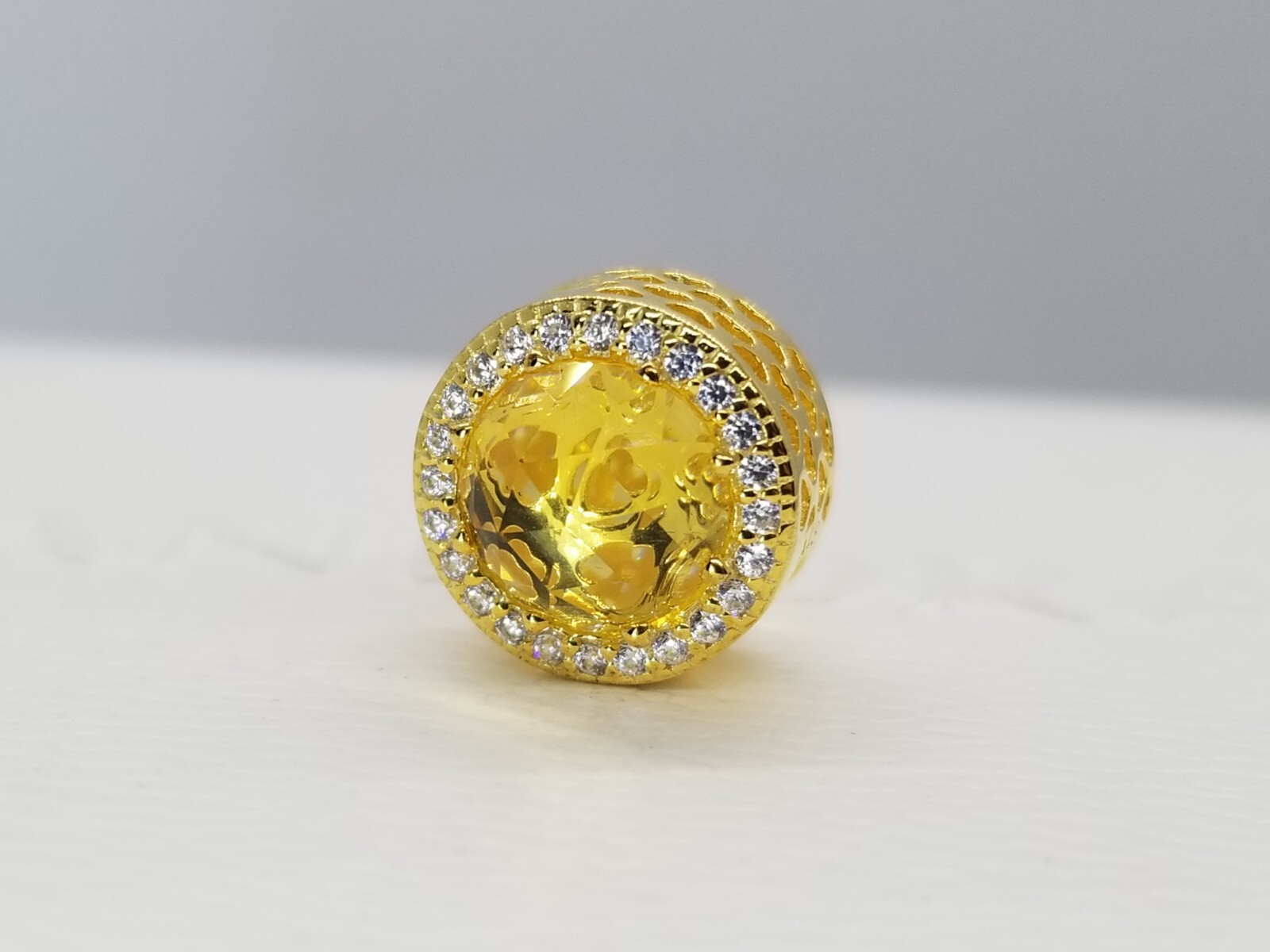Authentic Pandora moments Shine 18k Gold CZ Radiant Hearts bead Charm