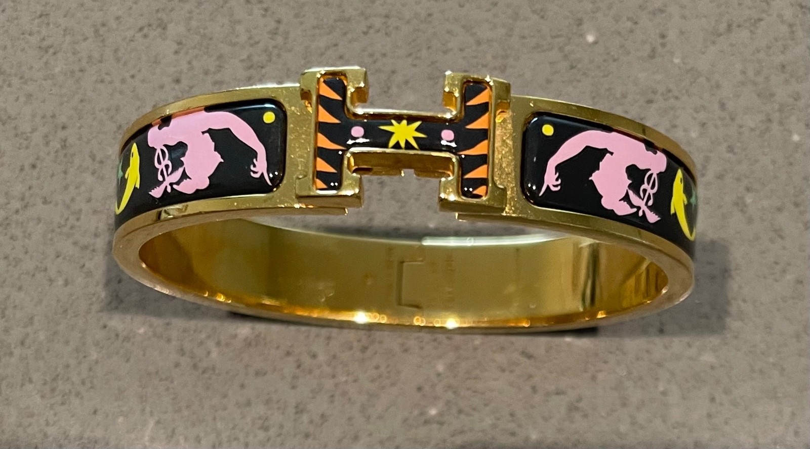 Hermès Clic H Sous le Charme Gold Plated Black Enamel Bracelet