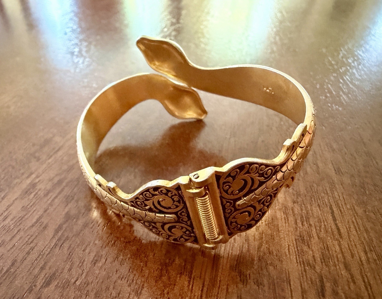 Vintage Signed Damascene Snake Clamper Cuff Bracelet Metal Animal Theme