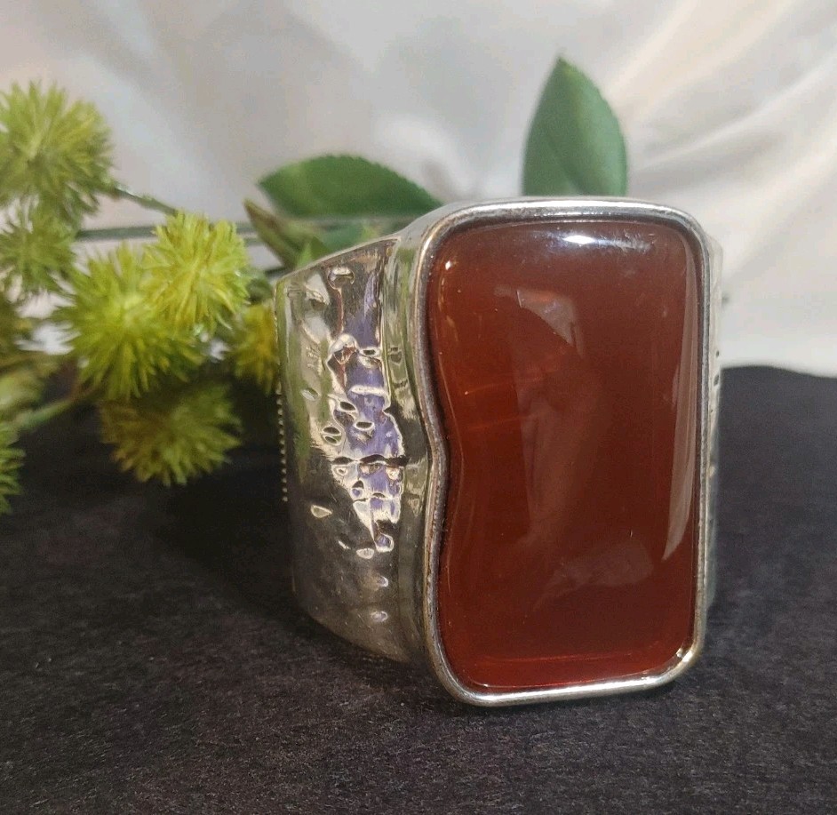 Chunky Clamp Cuff Bracelet Hammered Silvertone w Cherry-Brown Resin Cabochon