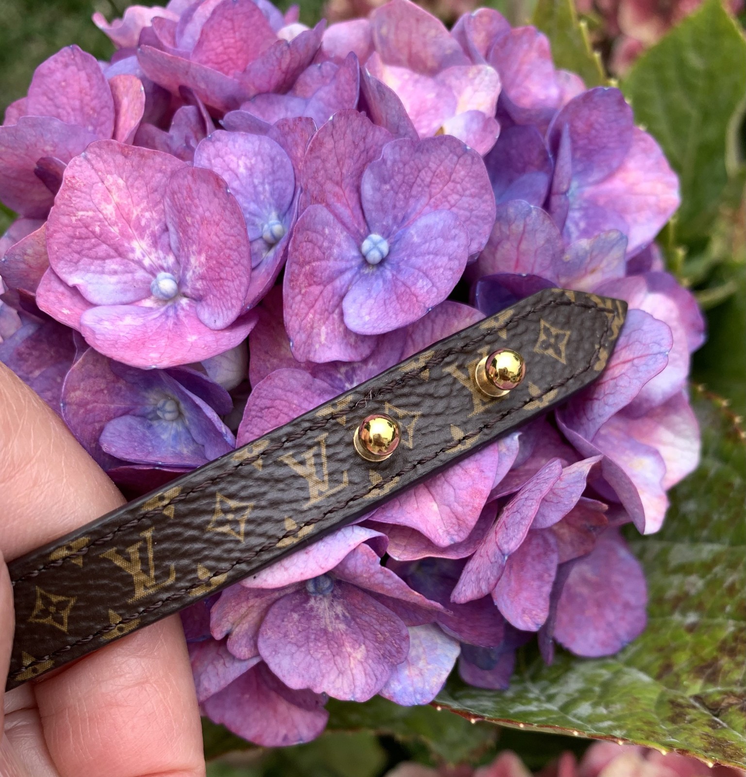 Louis Vuitton Monogram Blooming Leather Bracelet Gold Flower