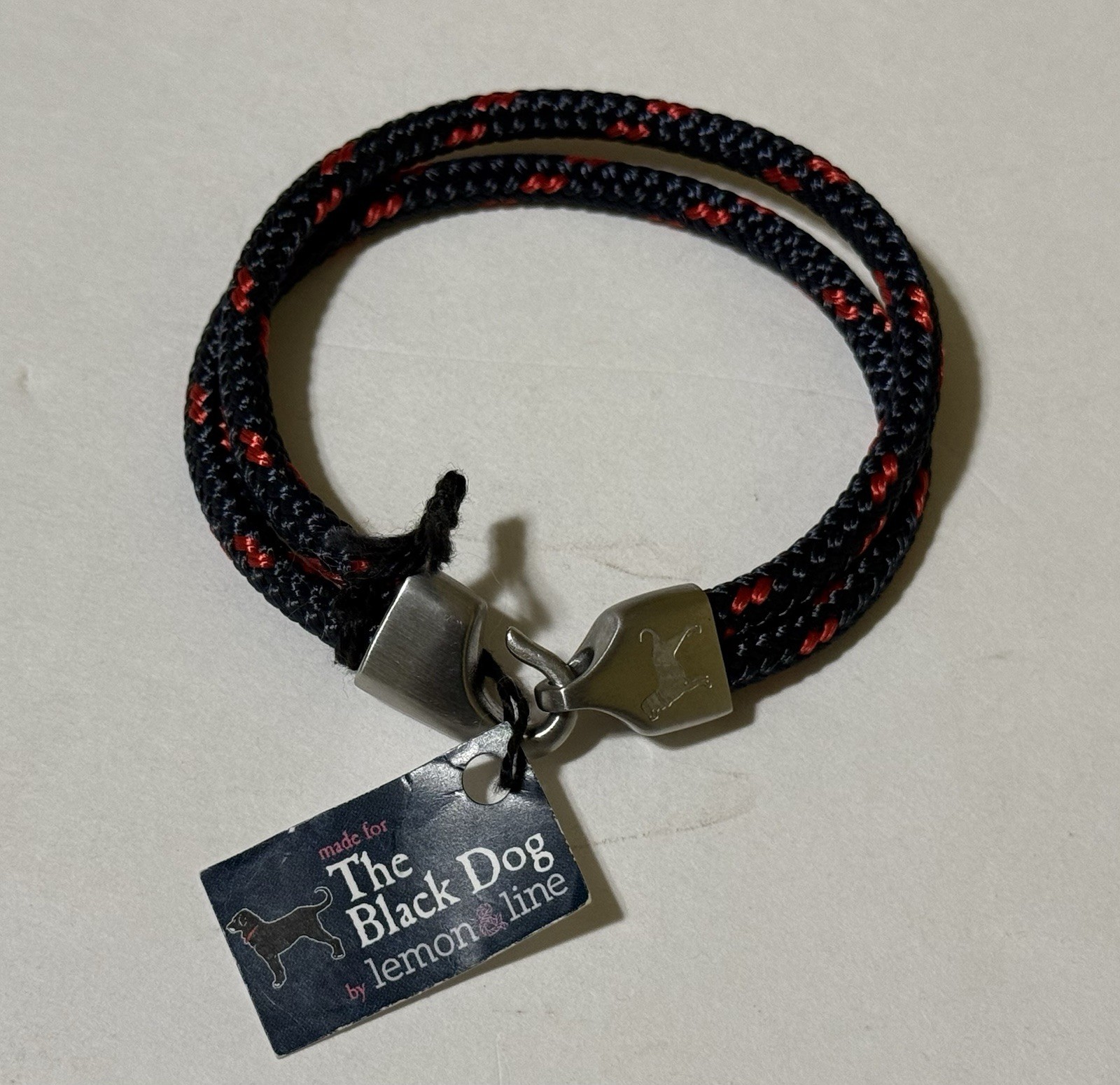 THE BLACK DOG BY LEMON & LINE JIB LINE BRACELET NAVY/RED: LARGE