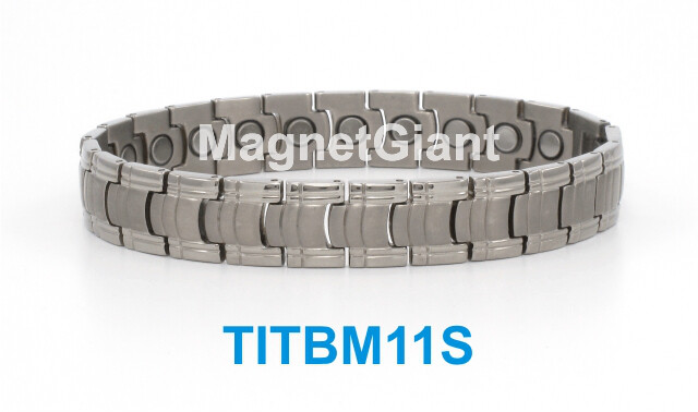 High power mens magnetic Titanium bracelet (5000 gauss magnets)