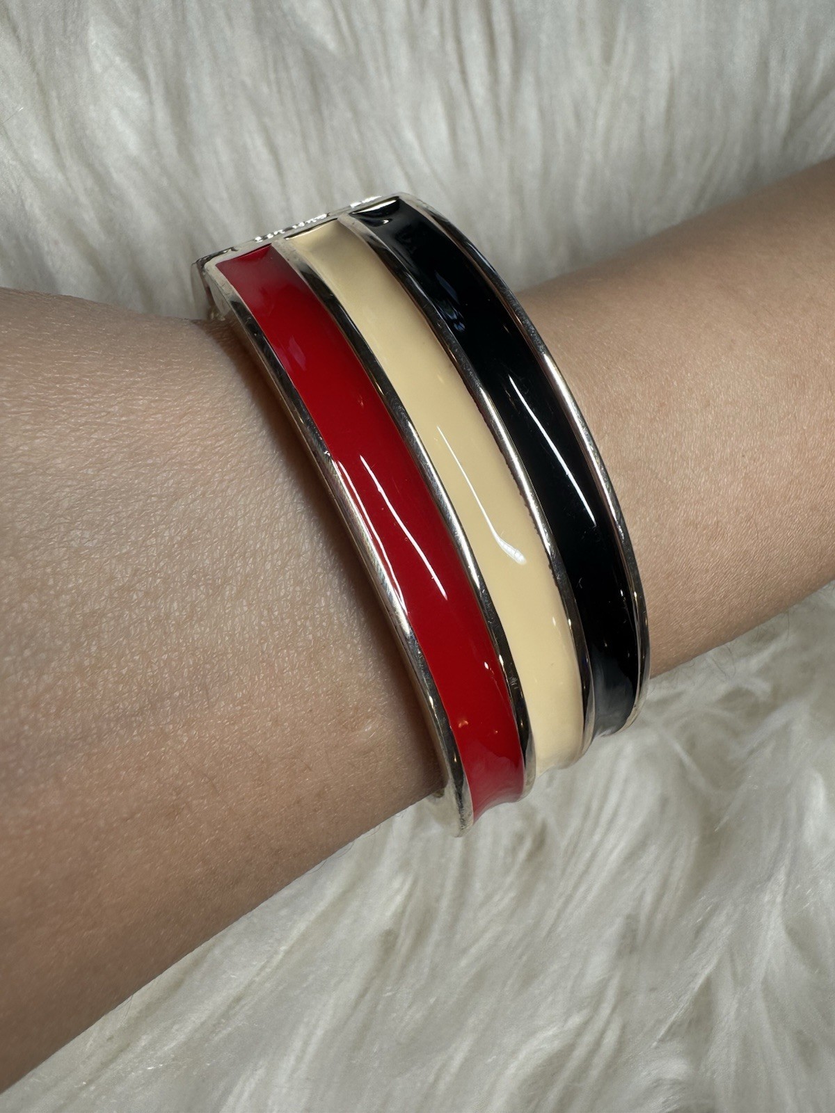Wide Black Red Ivory Enamel Hinged Bangle Bracelet Silver Tone Fashion Jewelry
