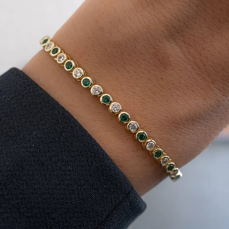 5.50 Ct Round Cut Simulated Emerald 925 Sterling Silver Women’s Tennis Bracelet