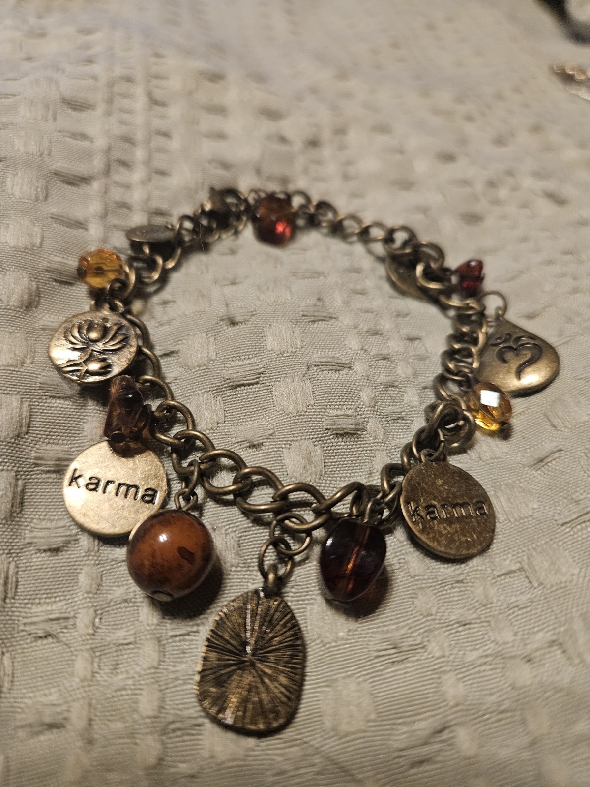 Silver Tone Cable Chain Charm Bracelet, Dangle Charms Glass Beads Lobster