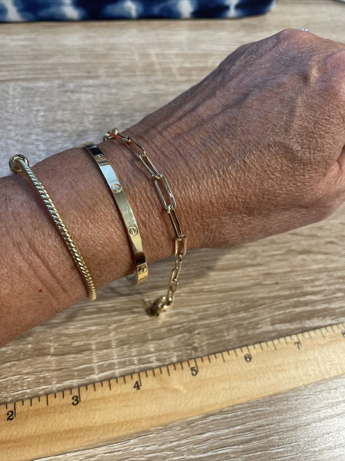 14k yellow gold paperclip bracelet 7 Inches