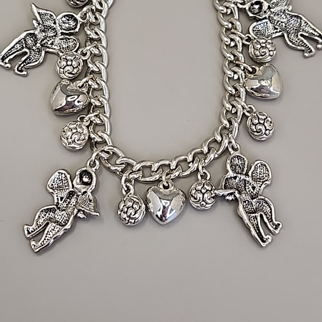 Heart Charm Bracelet Cherub Dangles Silver Tone Angels 7.5″