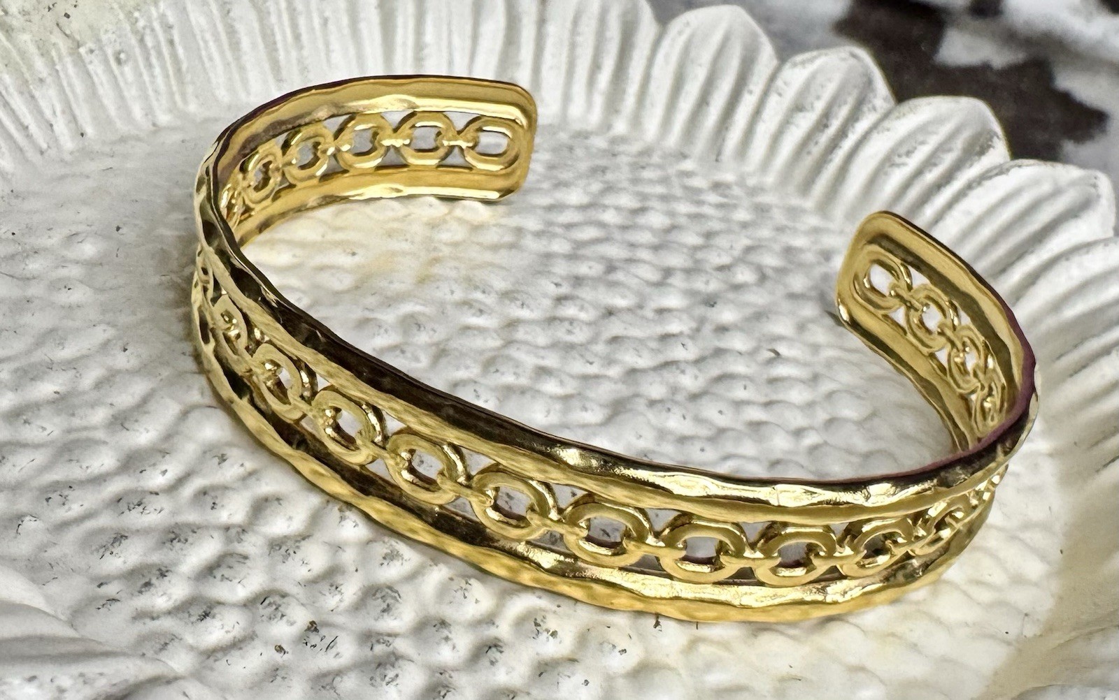 Plunder 18 Kt Gold Bangle Bracelet 24/7 Wear New