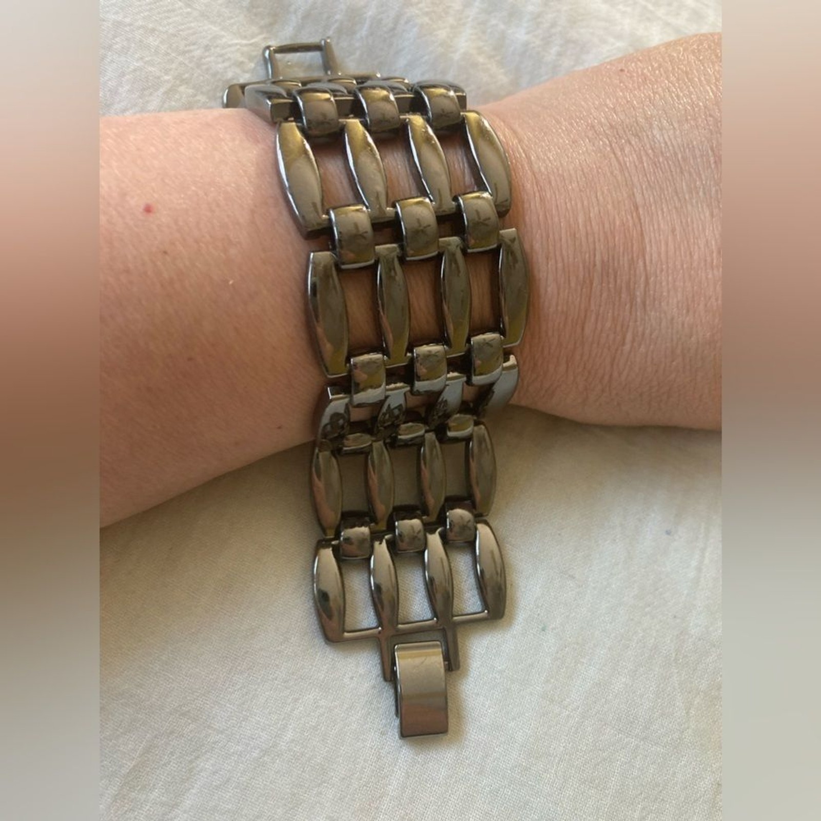 Gun Metal Panel Link Wide Bracelet Fold‎ Over Clasp