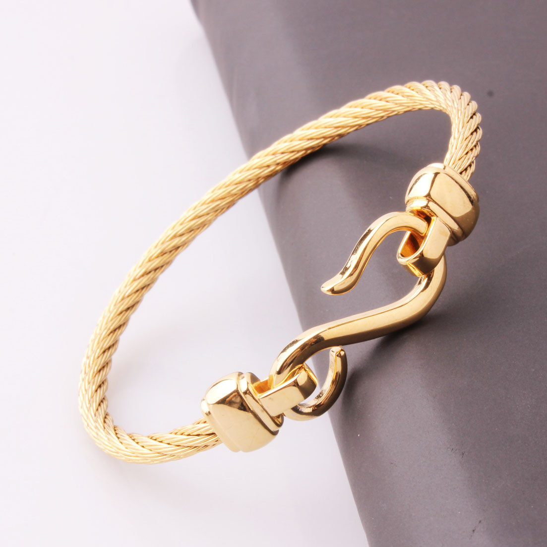 Stainless Steel Gold Tone Distorted Cable Chain Cuff Bangle Womens Mens Bracelet
