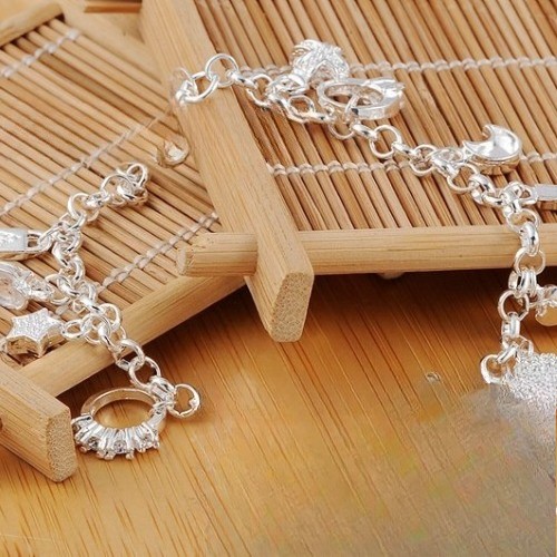 Thirteen pendant bracelets, silver-plated explosive bracelets