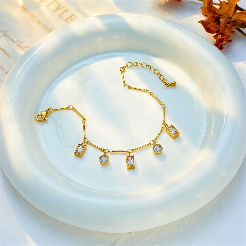 Fashion Woman 18k Gold Plated Stainless Steel CZ Bracelet Bangle 7.9”