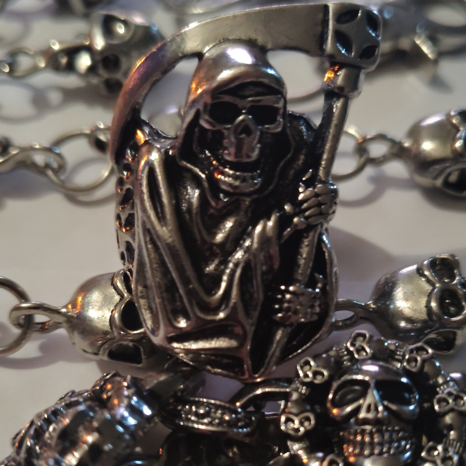 Skull ring Link Curb Chain Bracelets Lot of 2 Silver & Gold Tone Lobster Clasp