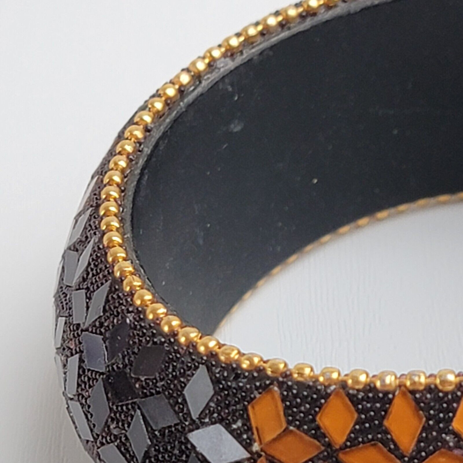 Geometric Design Brown/Orange Cut Glass Bangle Bracelet 7.5″ Wooden