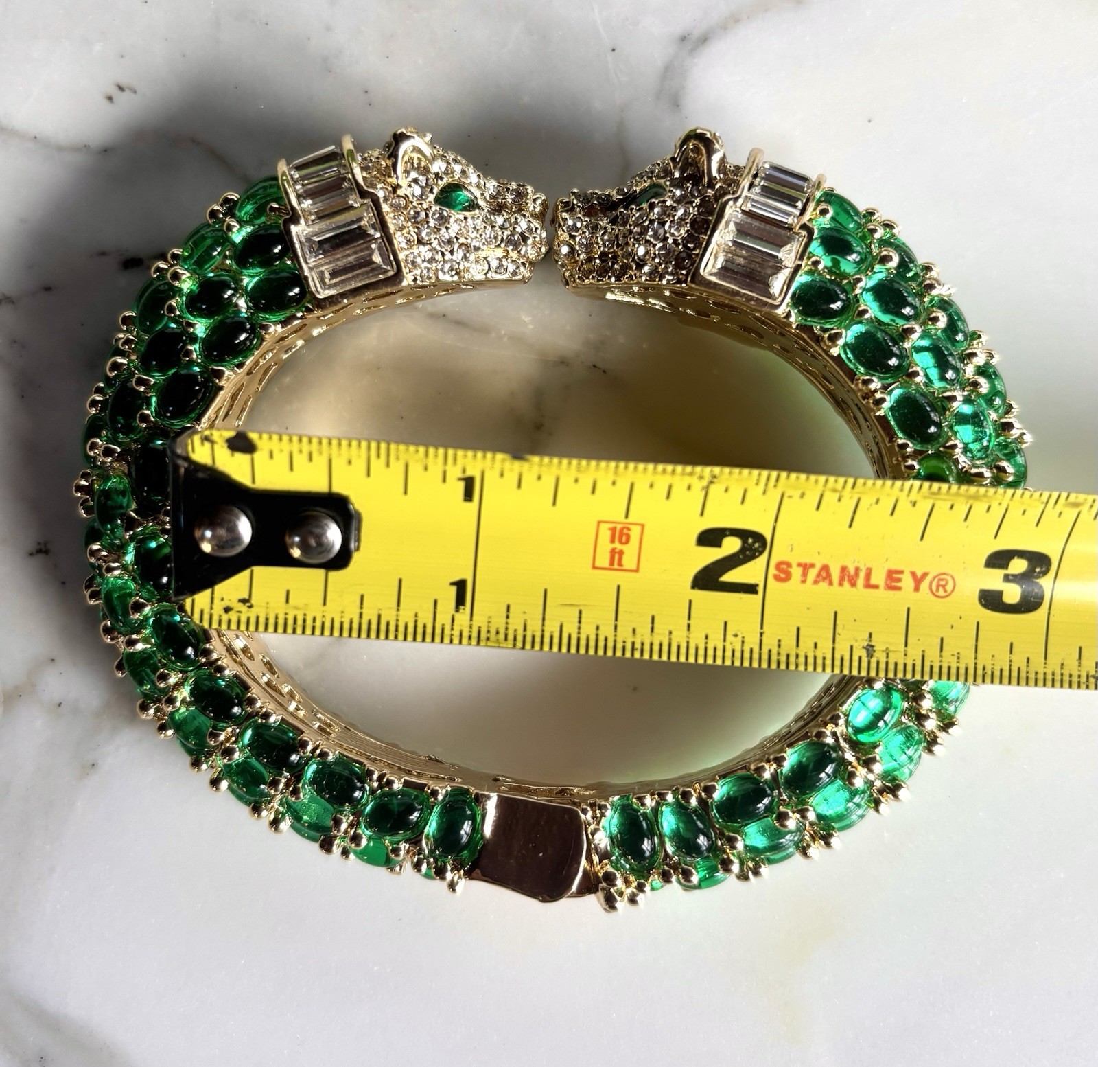 PANTHER FELINE EMERALD GREEN CRYSTALS HINGED CUFF BRACELET GOLD TONE BAGUETTES