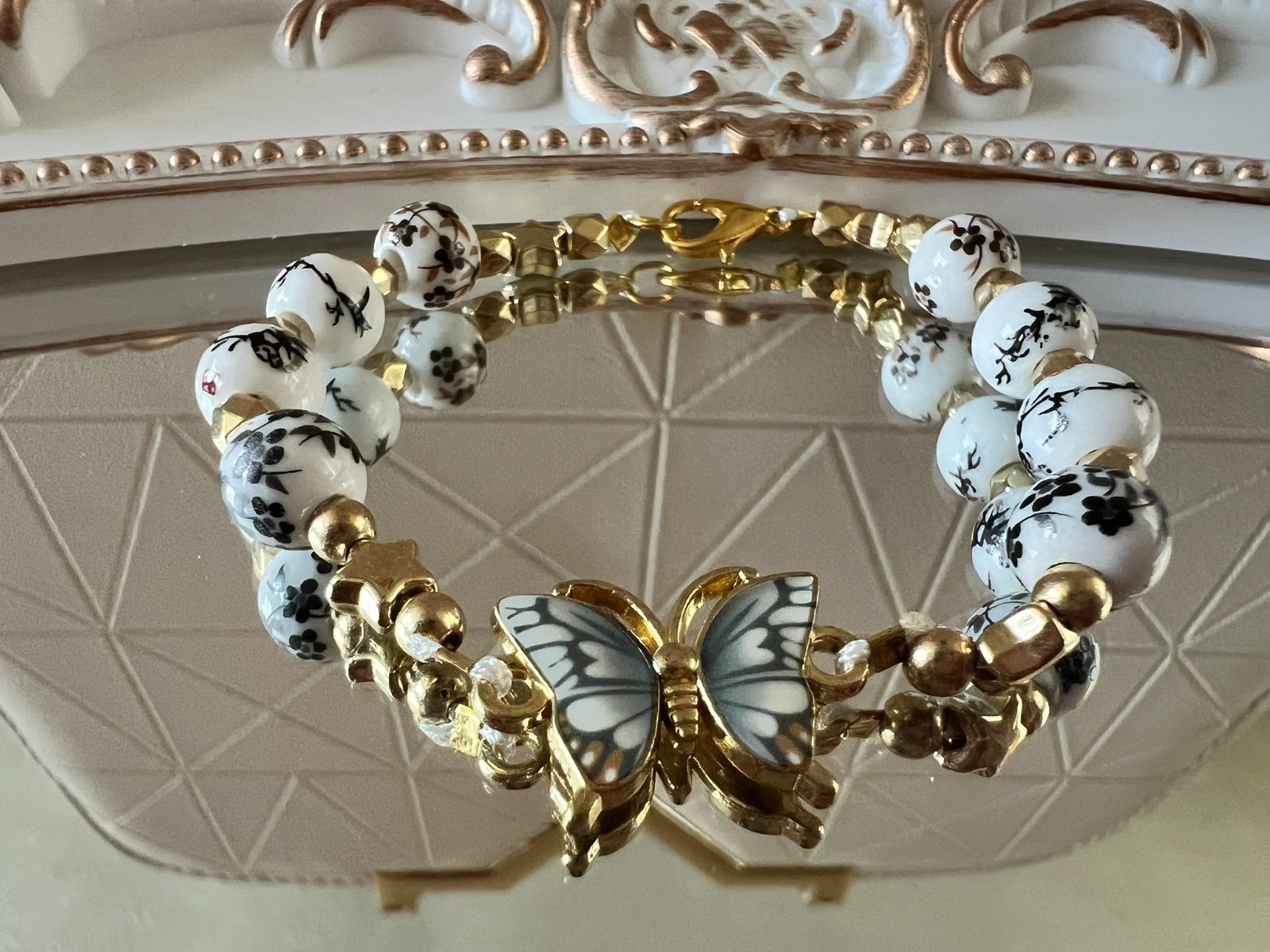 handmade no elastic butterfly unique flower beads gold accents bracelet with zip