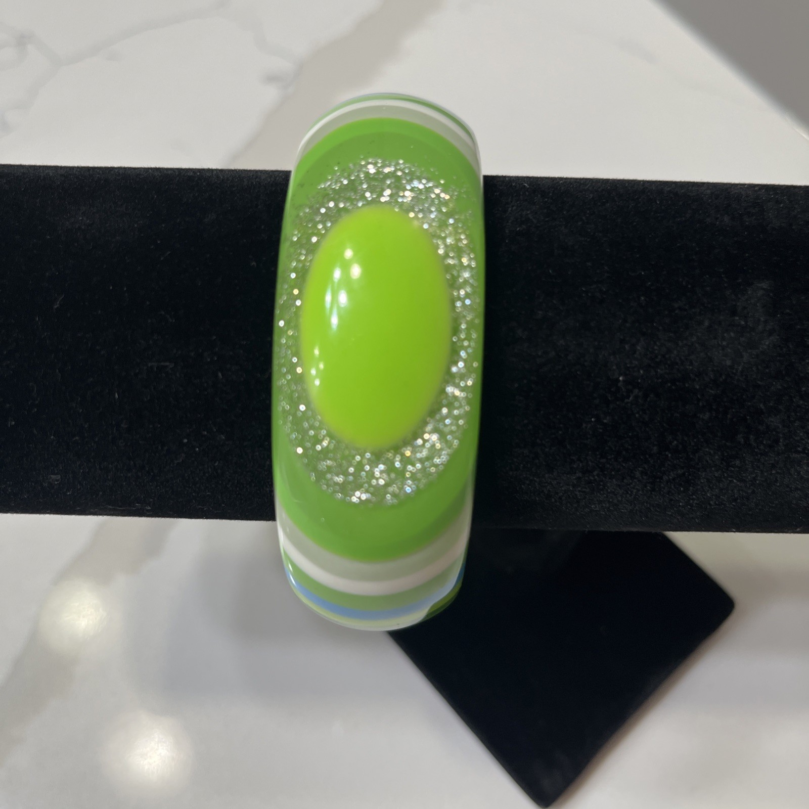 Brazilian Style Mod Resin Bangle Bracelet Green Striped Chunky Glitter Size 8