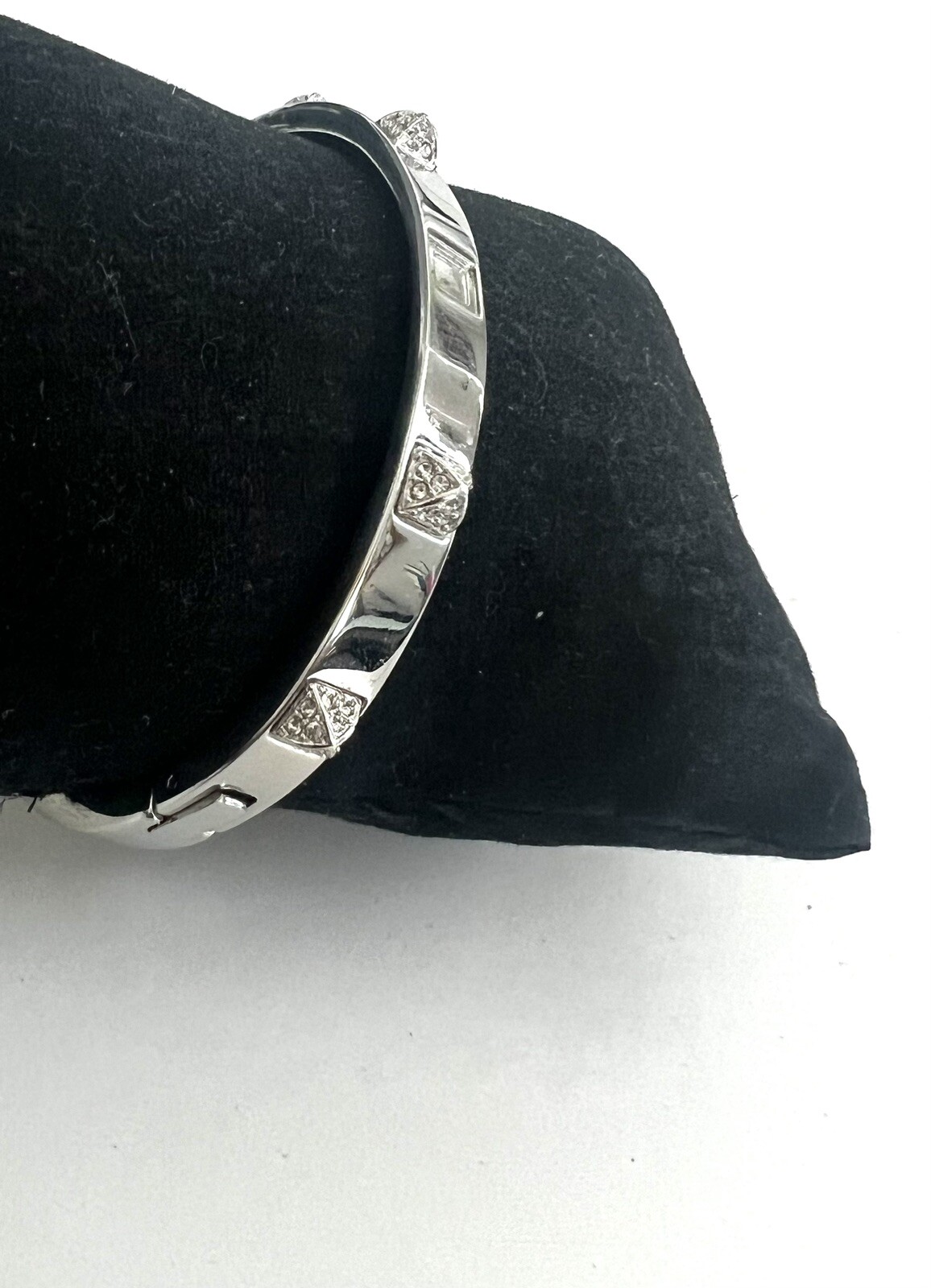 Swarovski Tactic Bangle Silver Tone D3