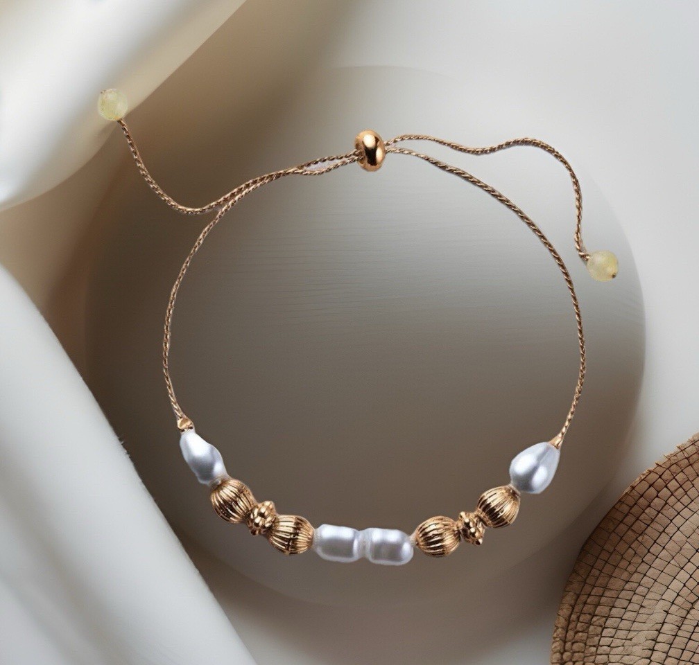 AVON Studio 1886 Pearly Delight Pull-Cord Bracelet NIB Pretty