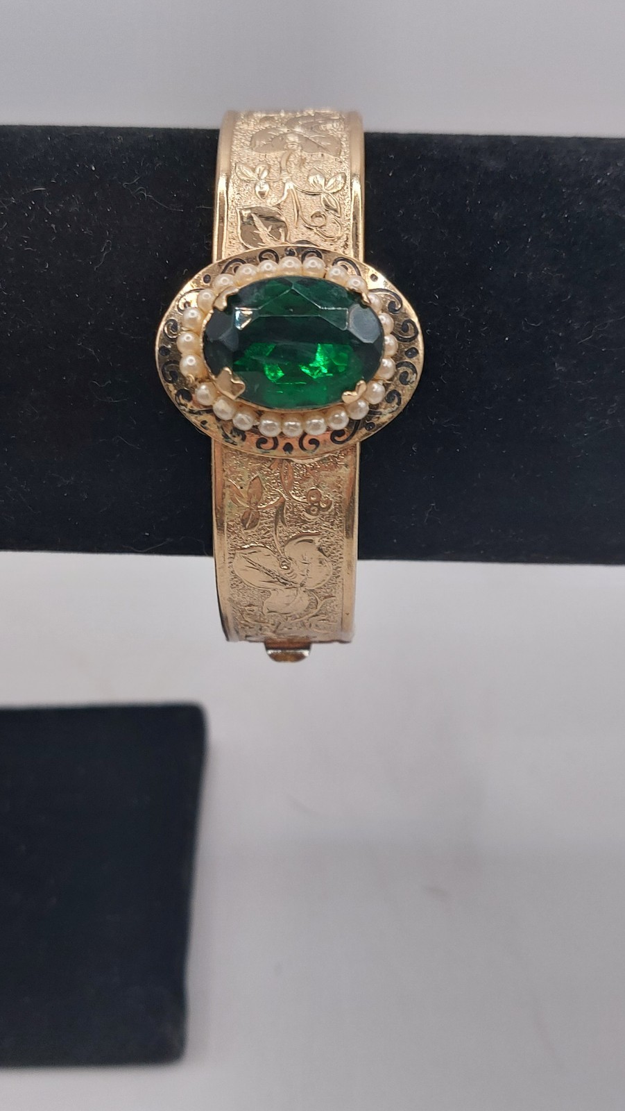 Victorian 10K GF Bangle Bracelet Hinged Green Glass Crystal Etched Leaf Design