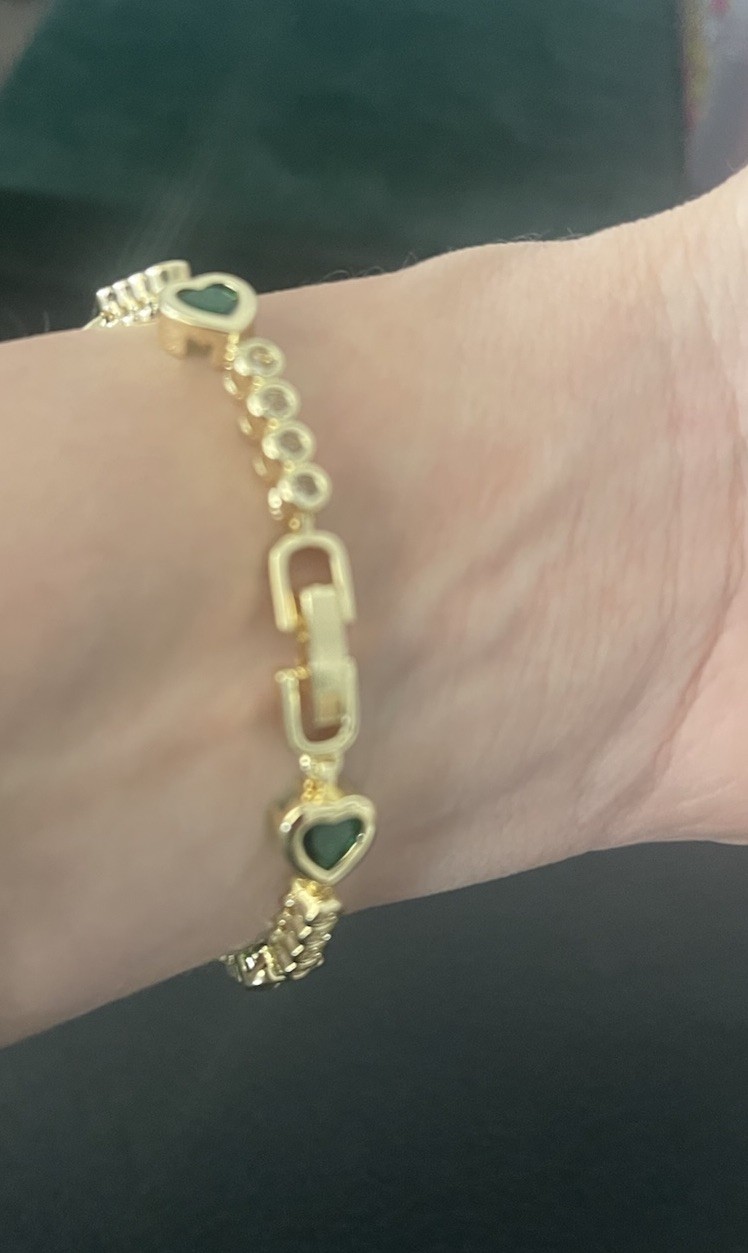 Gold Tone Link Chain Charm Bracelet Green Heart Dangle Charms Lobster Clasp