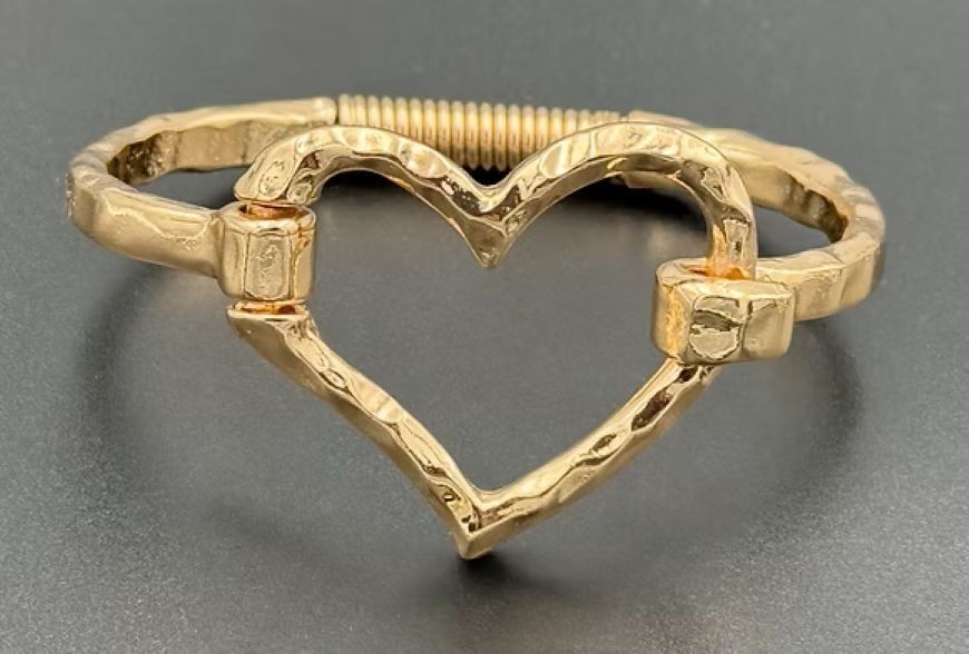 Heart Cuff Bangle Bracelet in Zinc Alloy