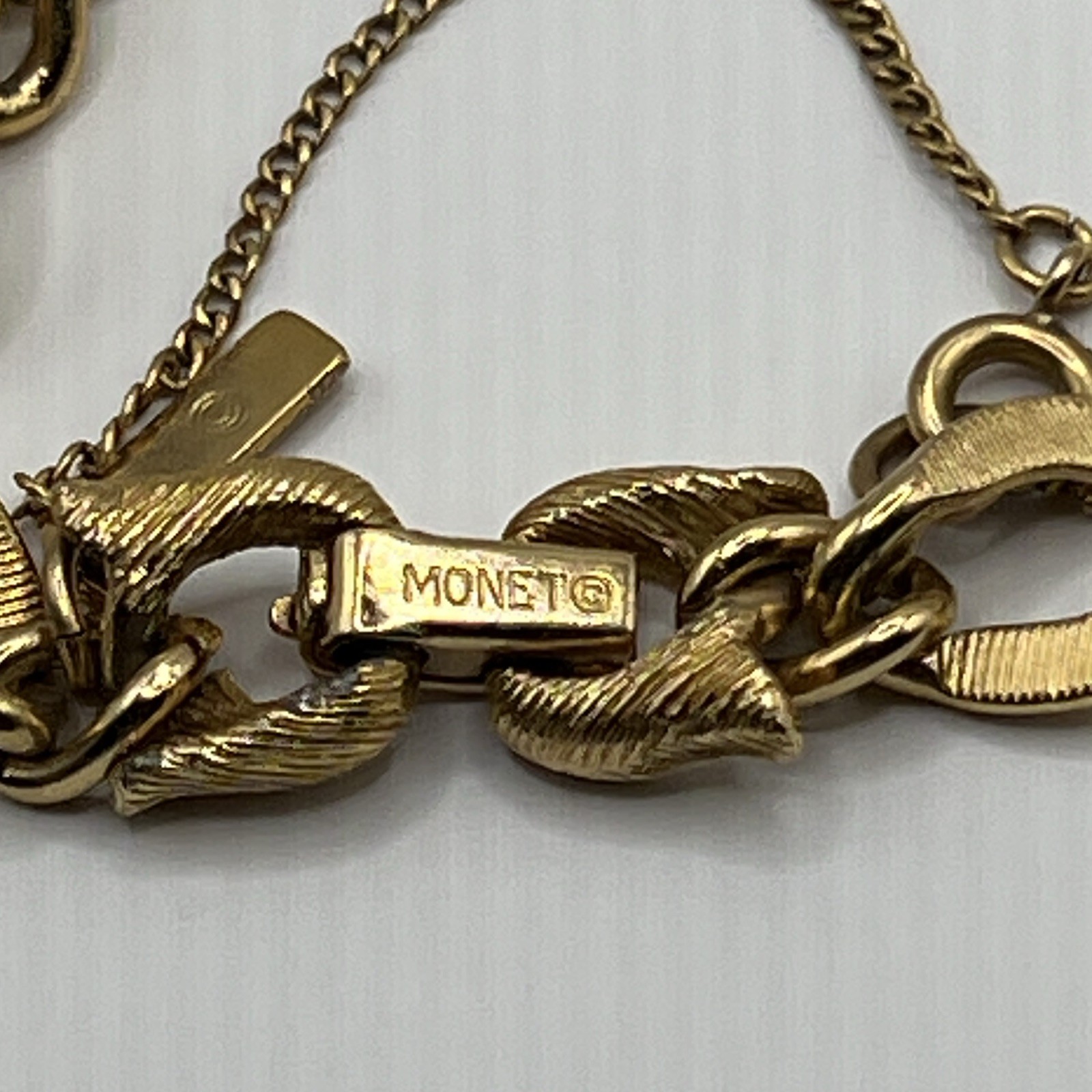 Monet Gold Tone Oval Link Chain Bracelet Snap Closure w/ Safety Chain Signed