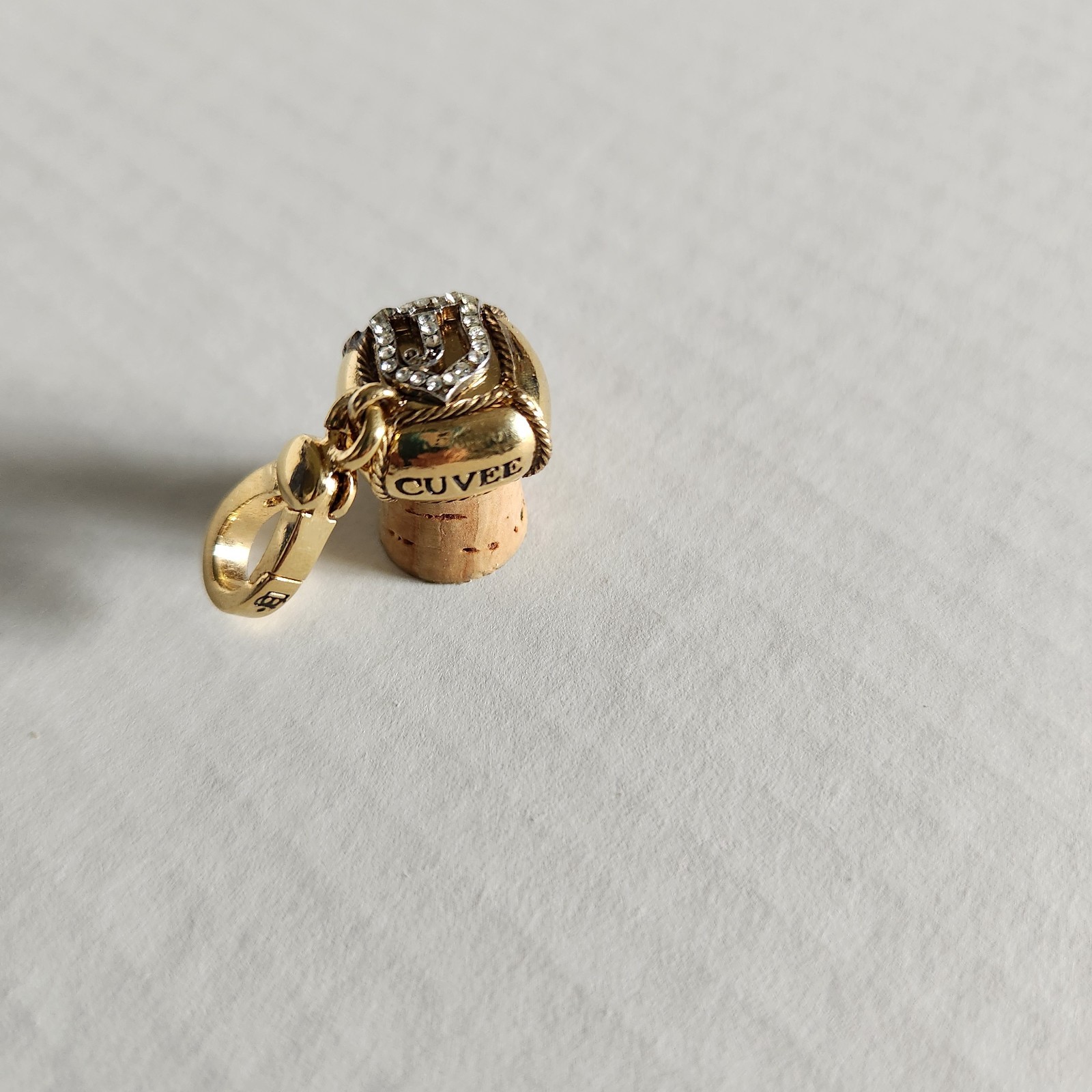 Authentic Juicy Couture Champagne Cork Charm RARE Y2K Vintage Gold Tone 2000’s